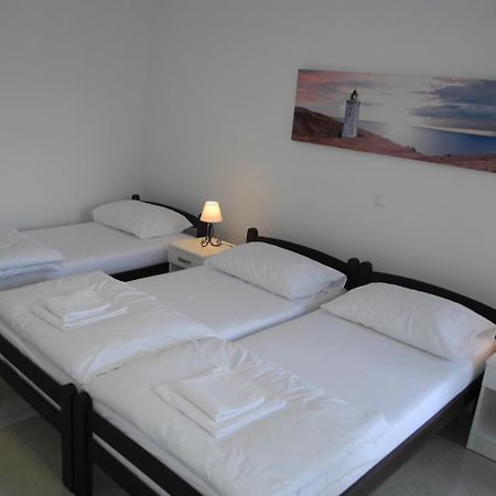 Apartments Nives Crikvenica Esterno foto
