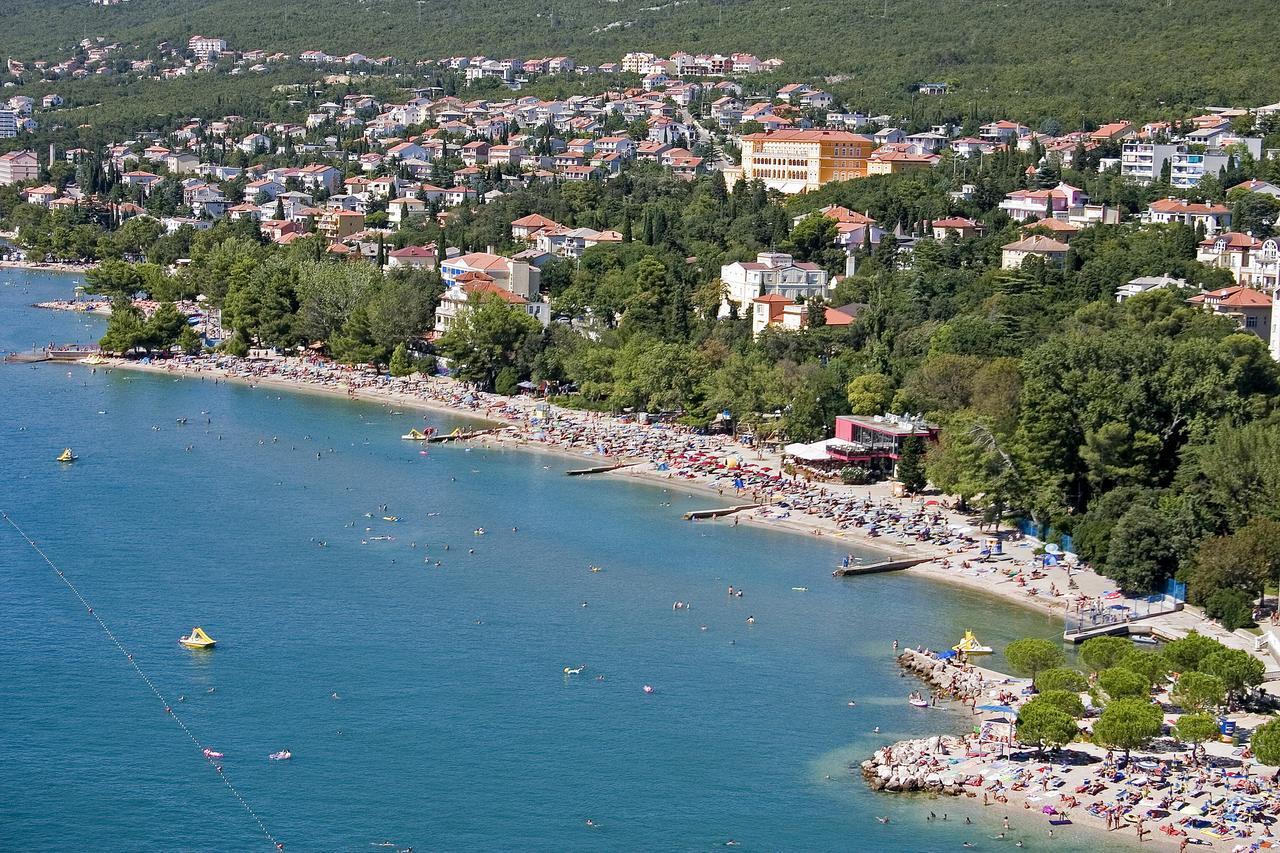 Apartments Nives Crikvenica Esterno foto