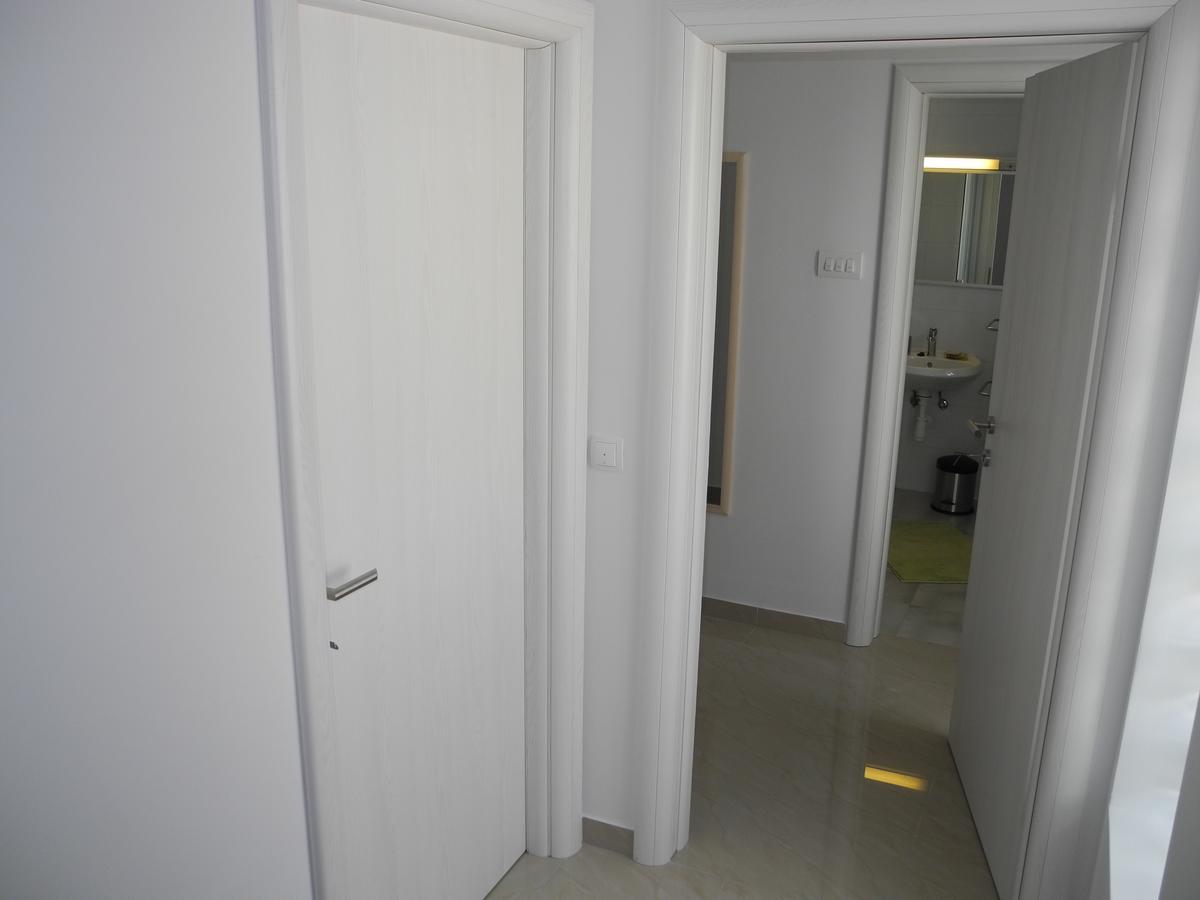 Apartments Nives Crikvenica Esterno foto